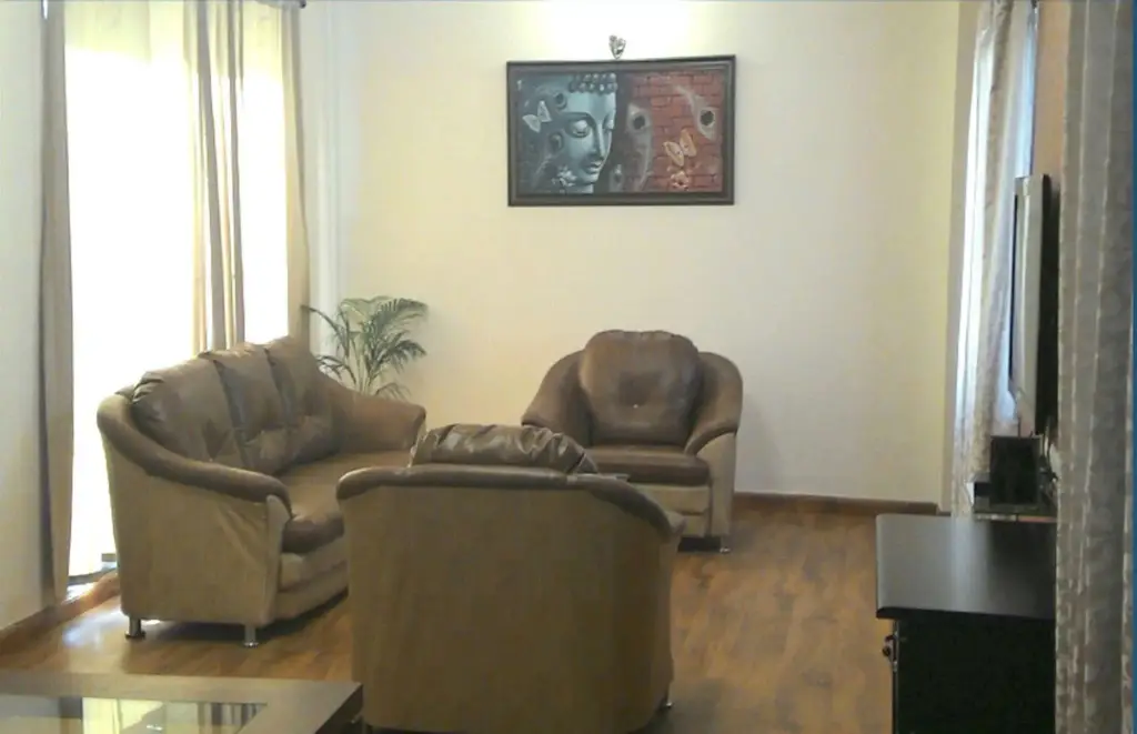 Нави-Мумбай: Urban Suites Palm Beach Road