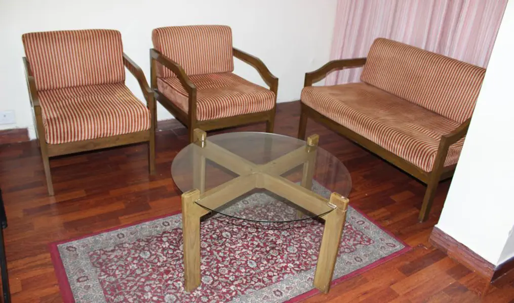 Чандигарх: OYO Premium Sector 26 Madhya Marg
