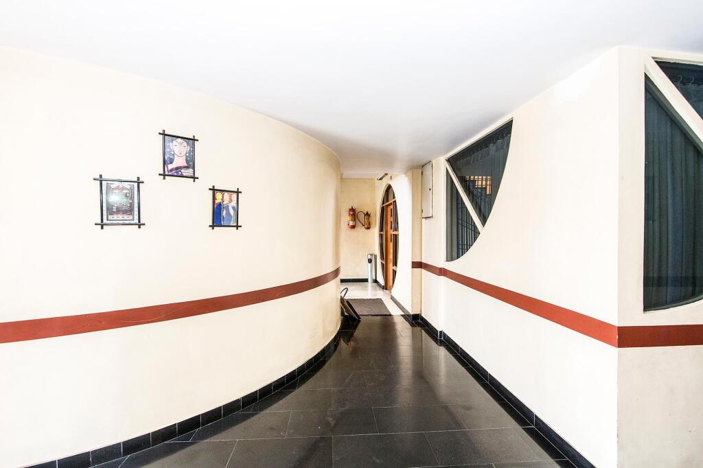 Колката: FabHotel Shivangan