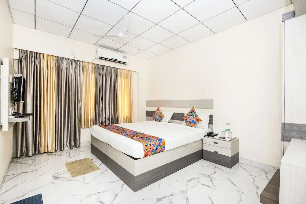 Колката: FabHotel Shivangan