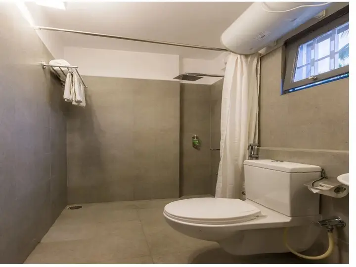 Бангалор: 16 Square Luxury Suites & Boutique