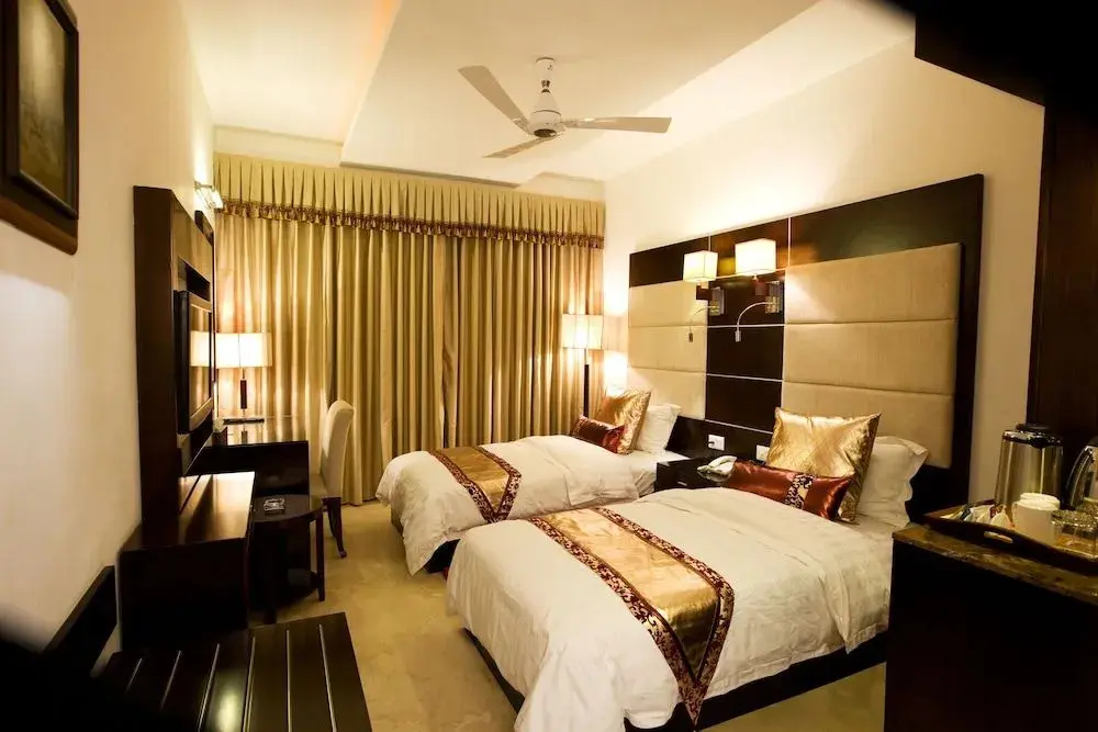 Гуруграм: Eddison Hotel