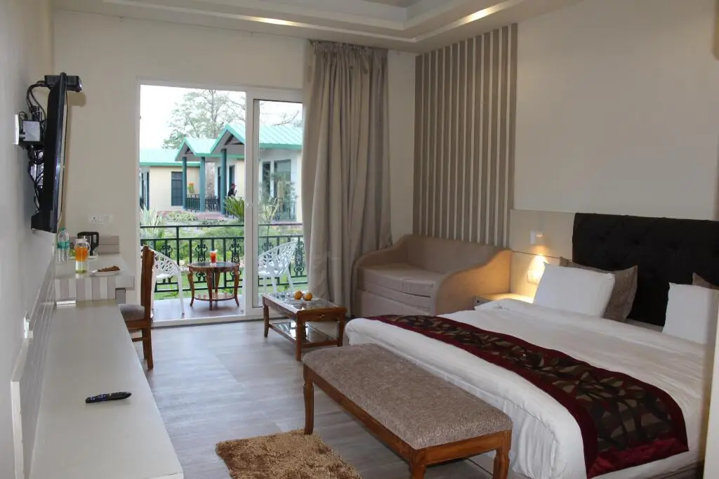 Наинитал: The Tiger Groove, Corbett Resort
