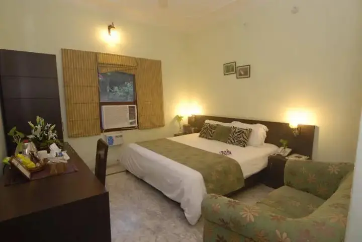 Бадди: Siswan Jungle Lodge