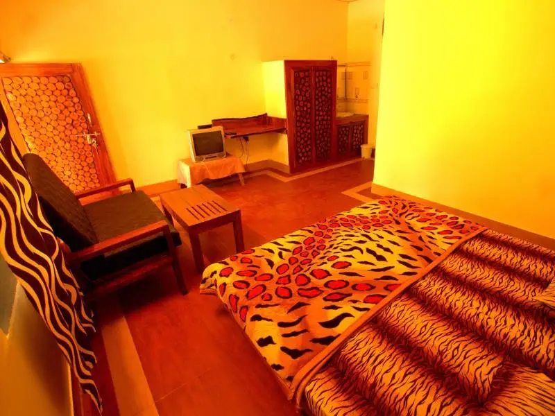 Баихар: Motel Chandan
