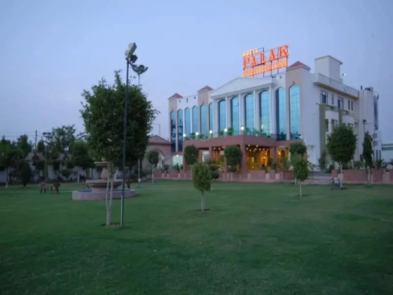 Джайпур: Hotel Palak Paradise