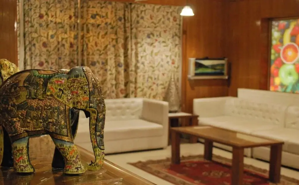 Шринагар: Hotel The Kaisar
