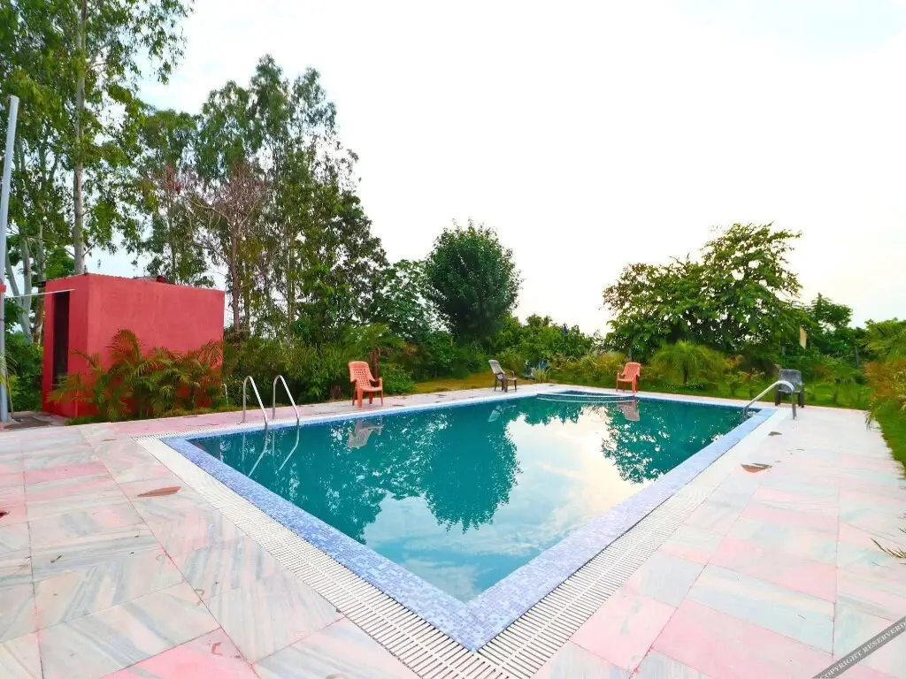 Наинитал: Corbett Sunrise Resort