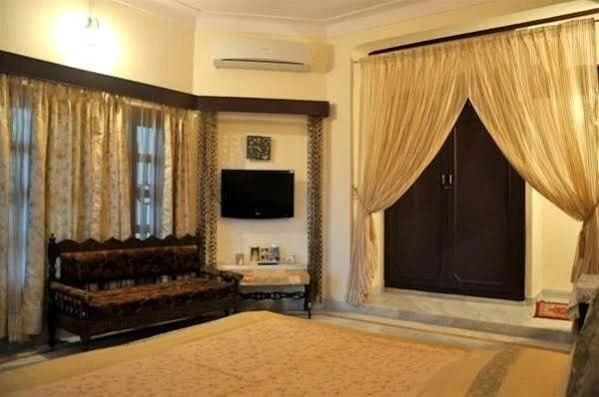 Удаипур: Chinarvilla