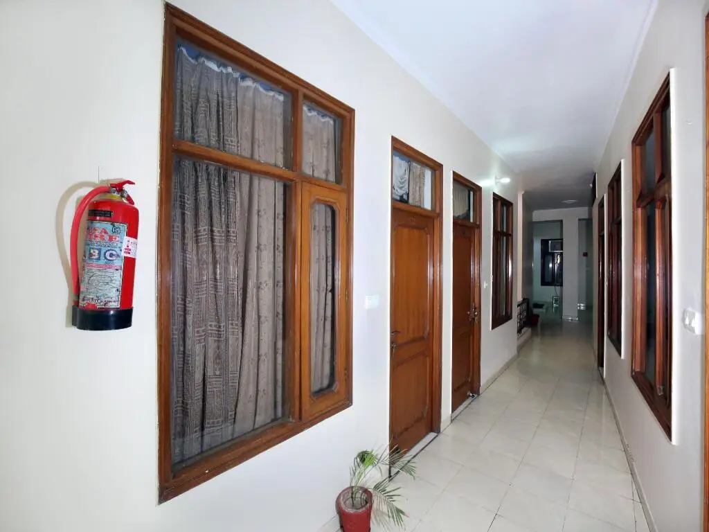 Чандигарх: OYO 5853 Hotel Shingar Regency