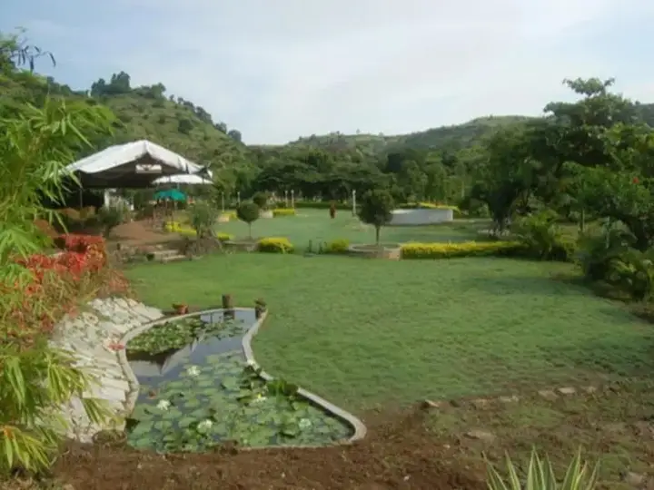Лонавала: Sky Blue Resort