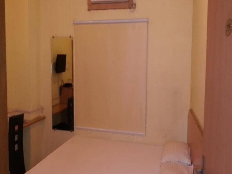 Колката: Kamala Inn