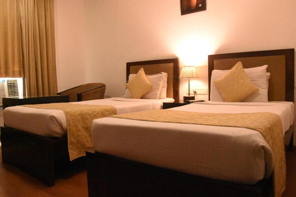 Газиабад: Clarks Inn Kaushambi
