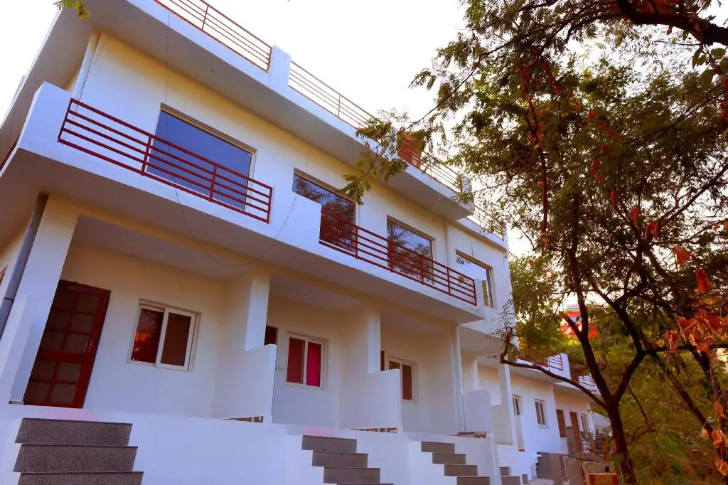 Raj Resort — фото 1