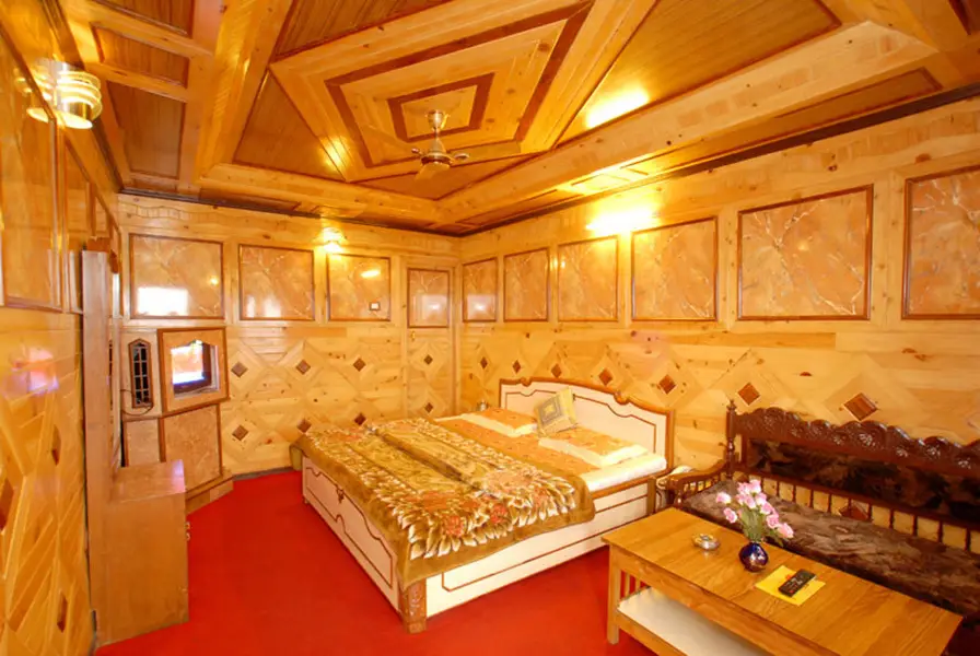 Наинитал: Hotel Vikrant