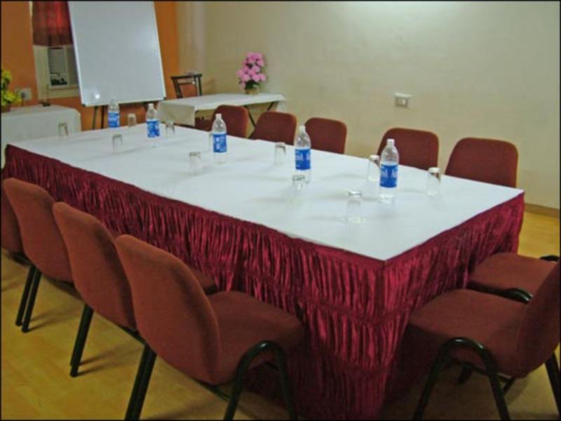 Ахмедабад: Hotel Sahaj Palace Pvt Ltd