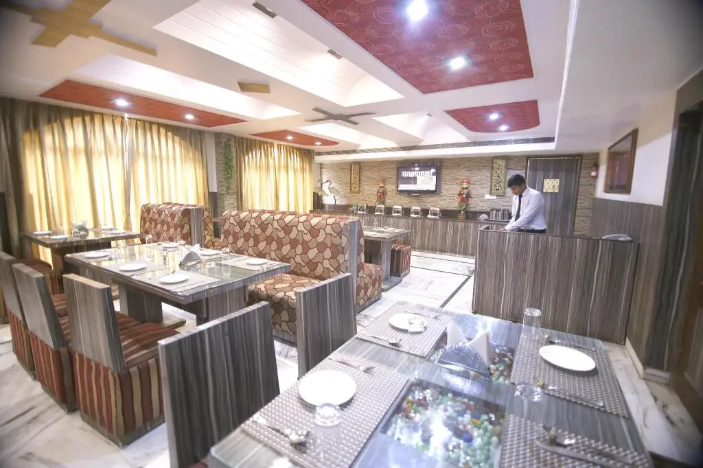 Матхура: Hotel Sheetal Regency
