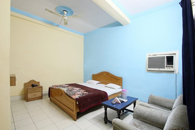 Лакхнау: Hotel Neelkanth