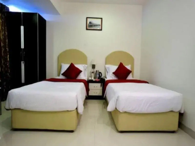 Мумбаи: The Signature Crest Powai - Raheja Nest Apartments