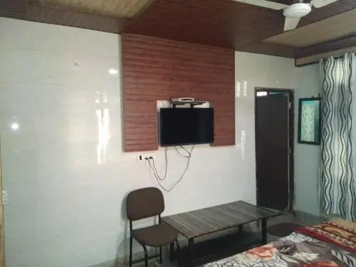 Вриндаван: MVT Guest House