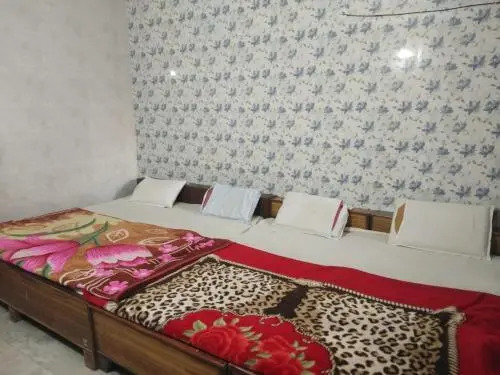 Вриндаван: MVT Guest House