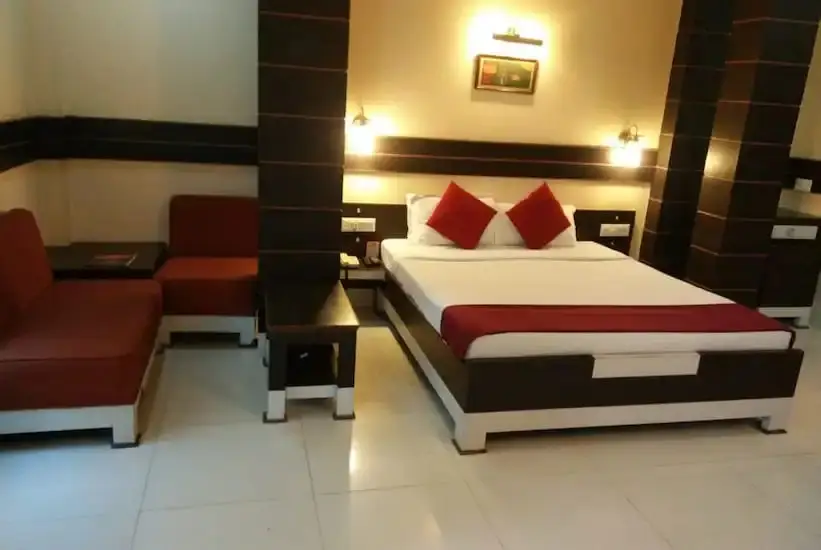 Праяградж: Hotel Star Regency