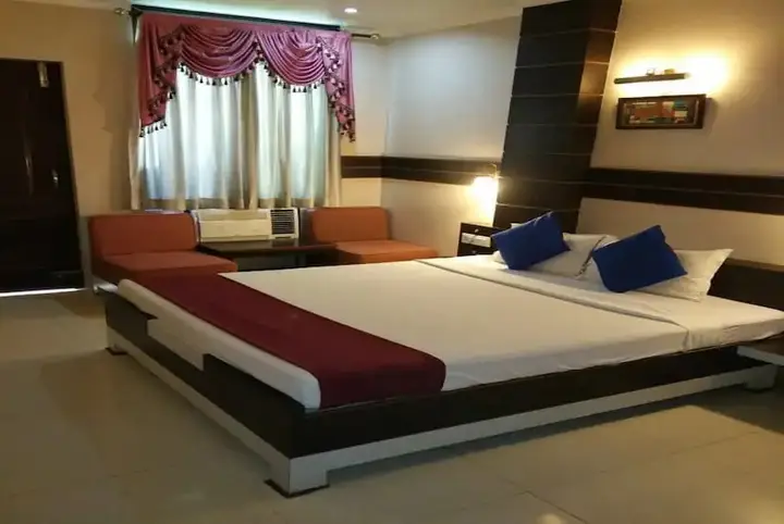 Праяградж: Hotel Star Regency