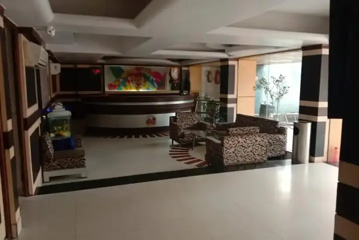 Праяградж: Hotel Star Regency