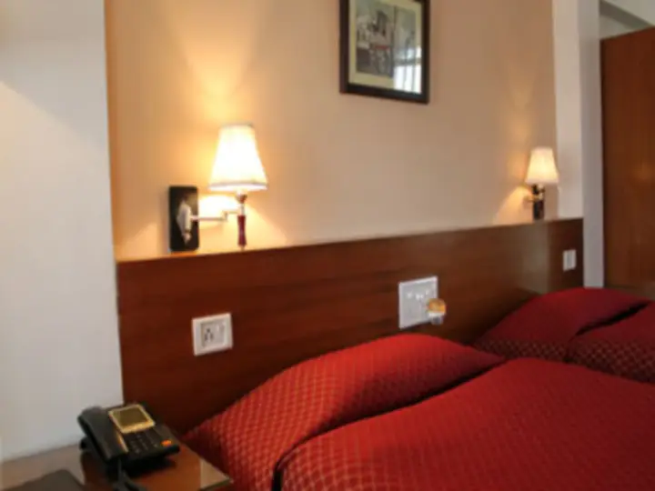 Багдогра: Marina's Motel