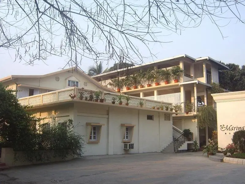 Багдогра: Marina's Motel