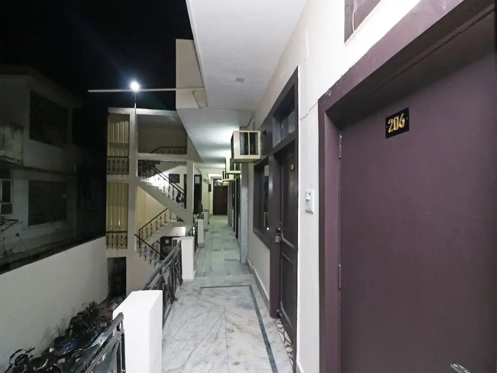 Харидвар: OYO 24473 Anuradha Palace