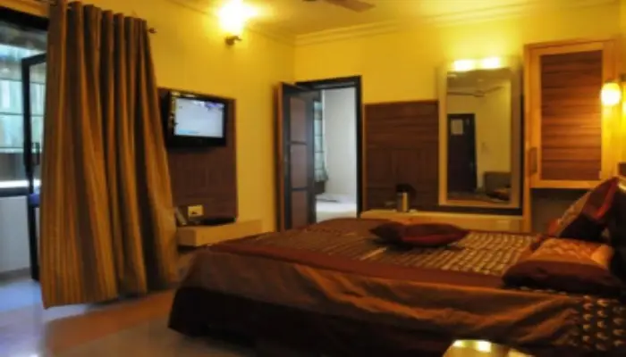 Гора Абу: Crystal Inn