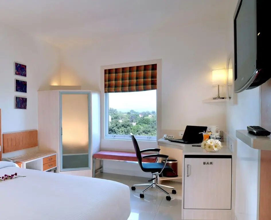 Моханд: Hometel Roorkee