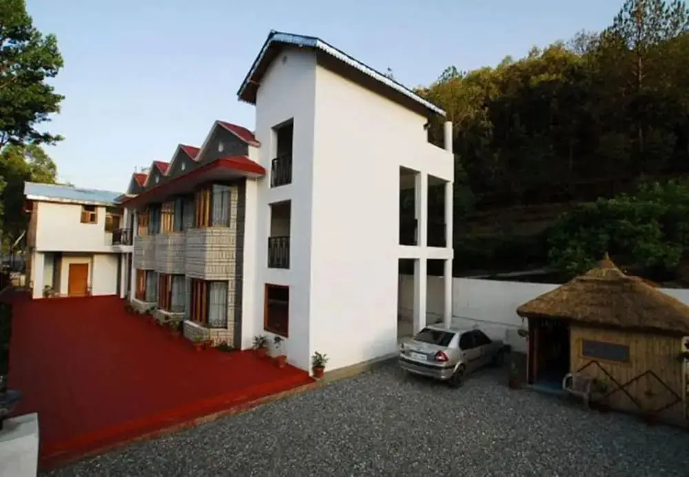 Наинитал: Silver Tree Inn
