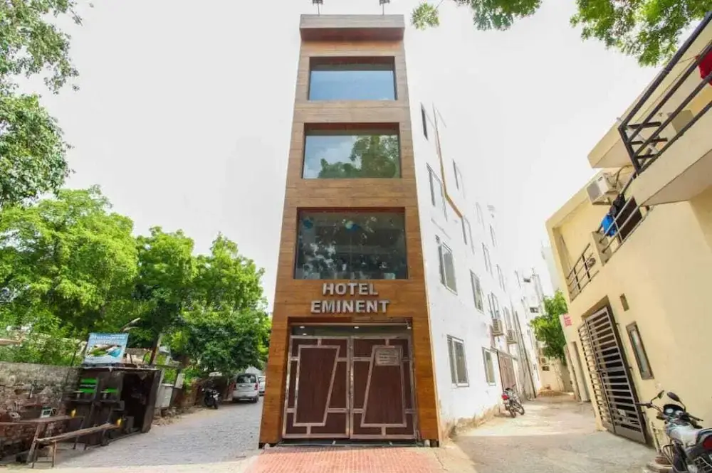 Агра: Hotel Eminent