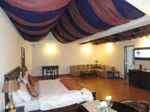 Чамба: Hotel Himgiri