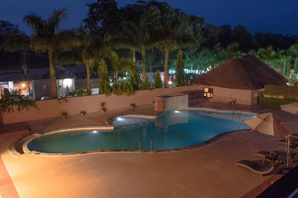 Наинитал: Corbett Fun Resort
