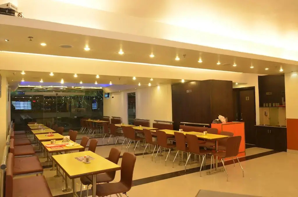 Нью-Дели: Hotel Swathi