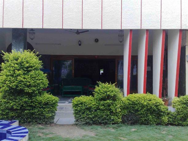 Samar Niwas — фото 1