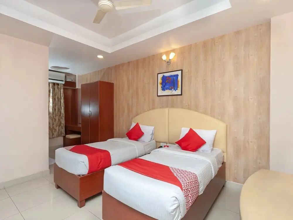 Тирупати: Kandy PLR Hotels