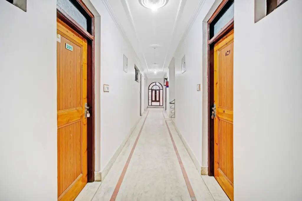 Шринагар: OYO 84775 Hotel Grand Sultan