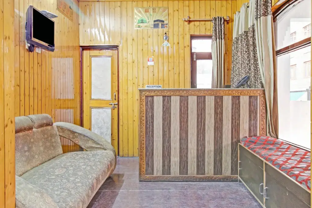 Шринагар: OYO 84775 Hotel Grand Sultan
