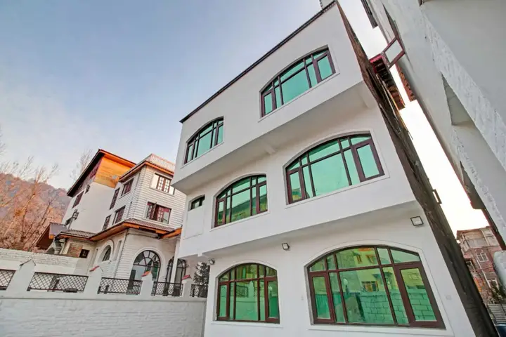Шринагар: OYO 84775 Hotel Grand Sultan