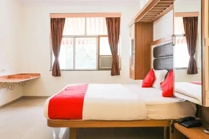 Нашик: Hotel Shanti Inn