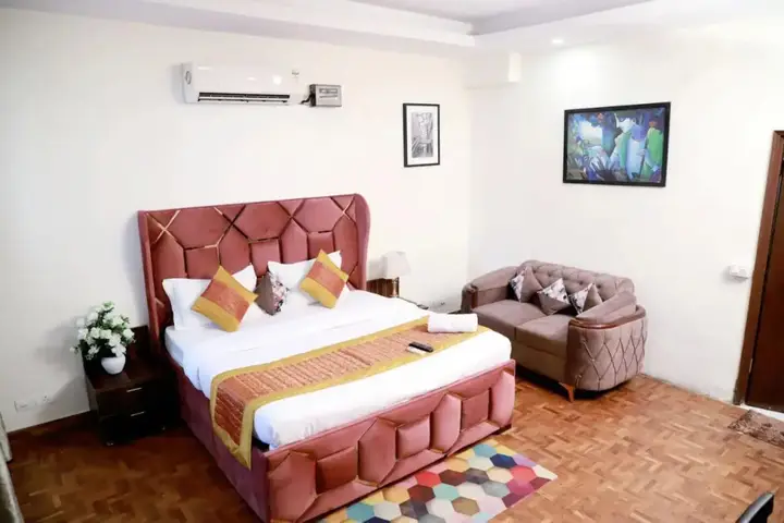 Нью-Дели: Apex Inn Saket
