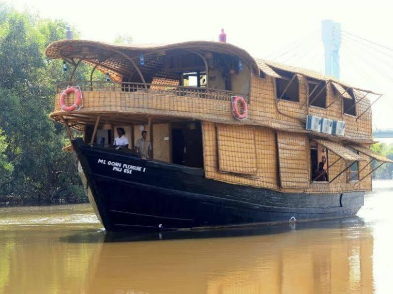 Альто-де-Порворим: Goan Pleasure -Houseboats