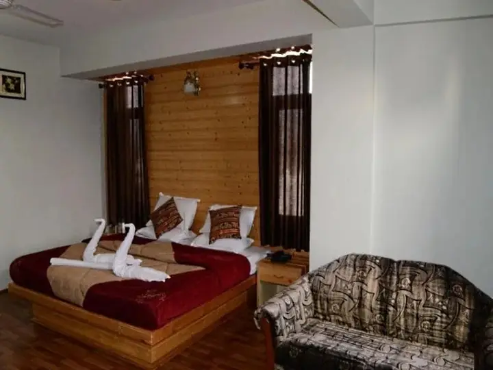 Шринагар: Hotel Royal Batoo