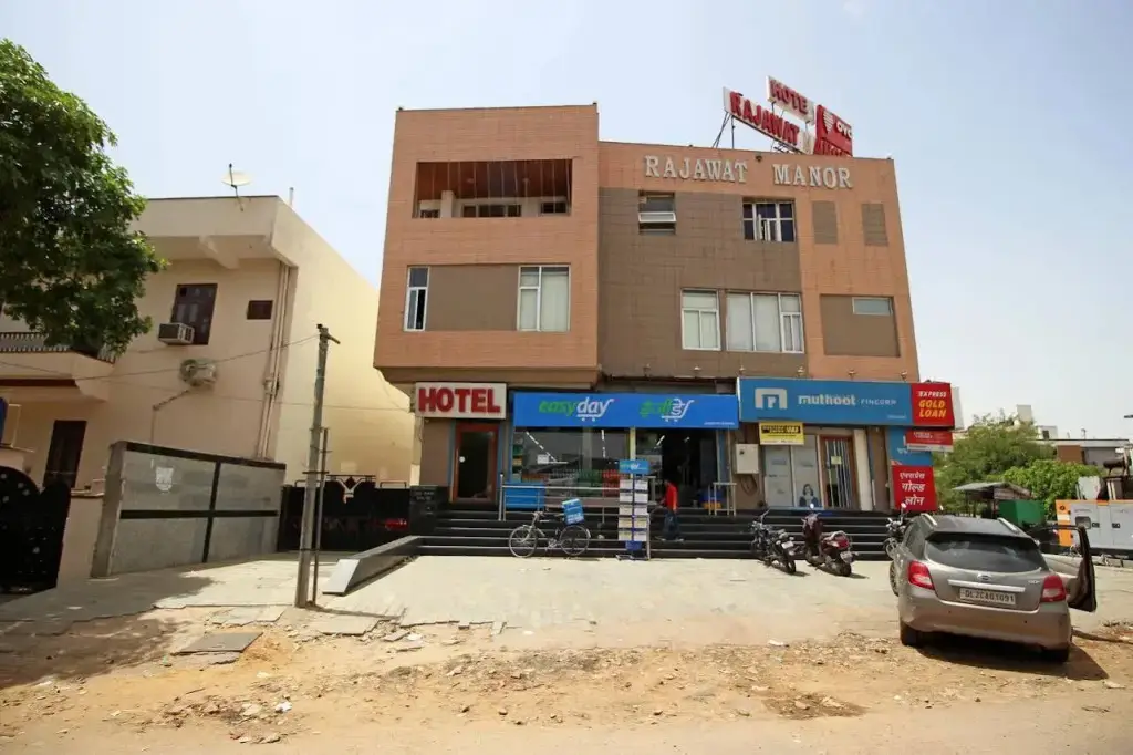 Джайпур: OYO 2206 Hotel Rajawat Manor