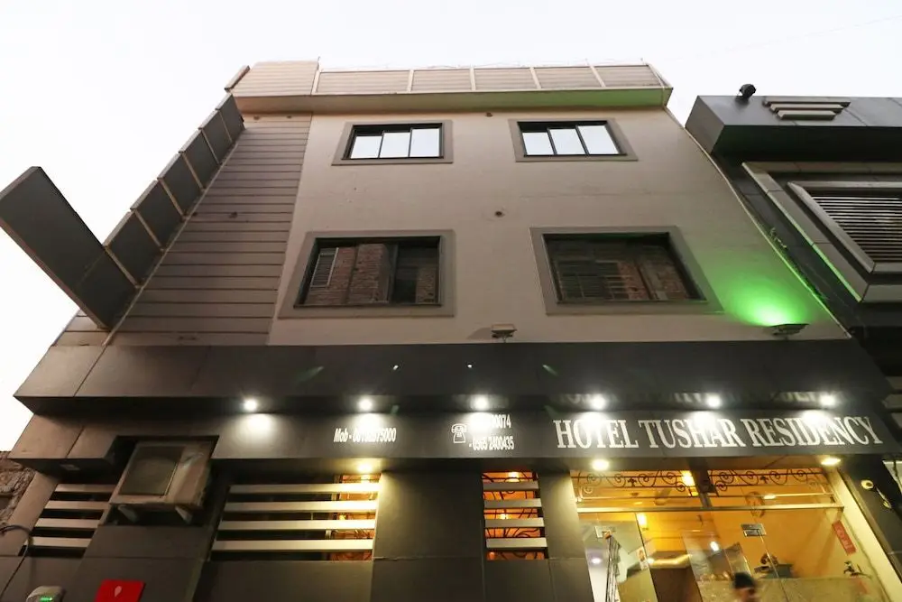 Матхура: OYO 10414 Hotel Tushar Residency