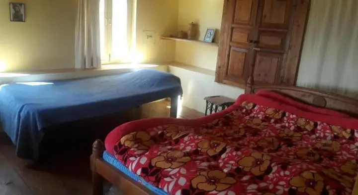 Раникхет: Khim's Guest House & Restaurant